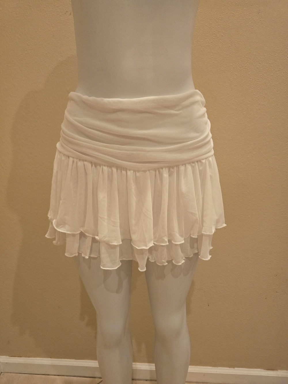 Women's White Tiered Mini Skirt with Ruched Waistband